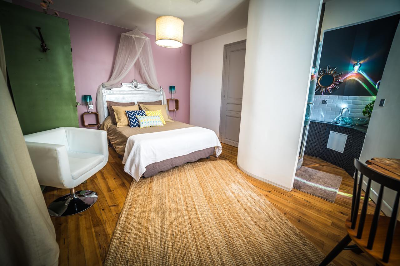 Les Chambres De Lily Carresse Ngoại thất bức ảnh