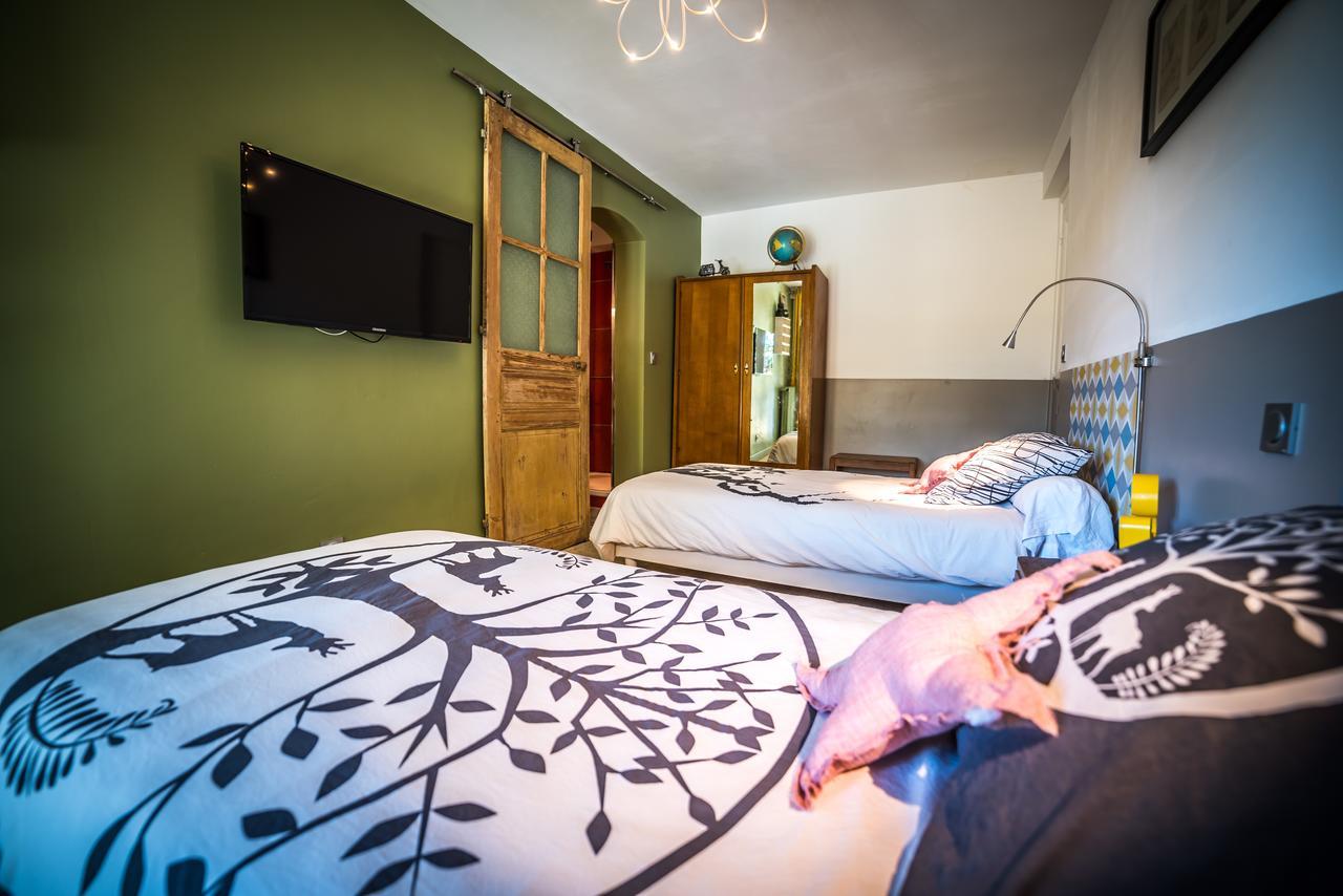 Les Chambres De Lily Carresse Ngoại thất bức ảnh