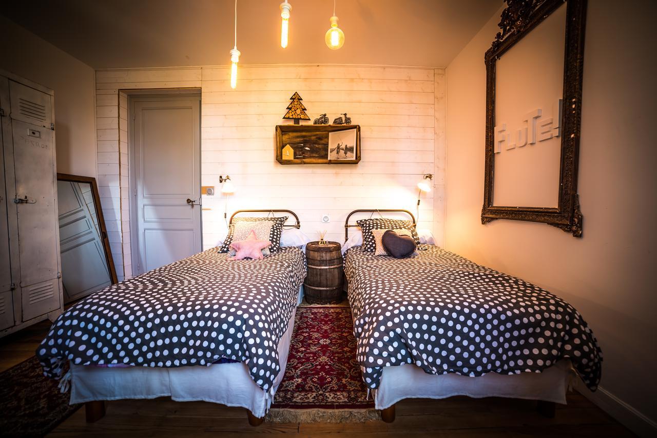 Les Chambres De Lily Carresse Ngoại thất bức ảnh